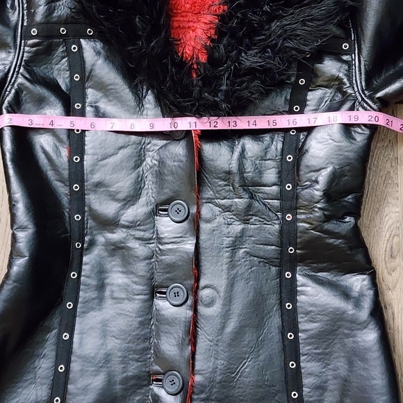 SOLD TRIPP NYC XL Vegan Leather Penny Lane Faux Fur Coat Red & Black w Grommets - Picture 8 of 13
